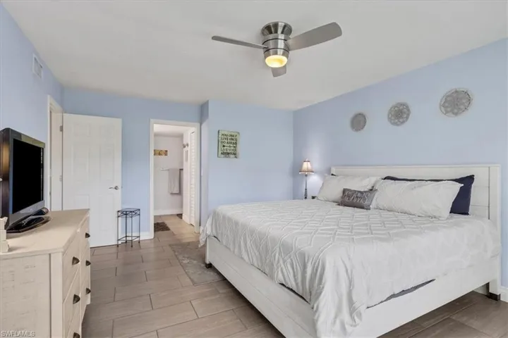 1535 Trafalgar Ln A, Naples, Florida 34116