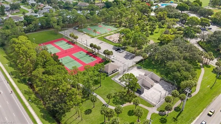 1535 Trafalgar Ln A, Naples, Florida 34116