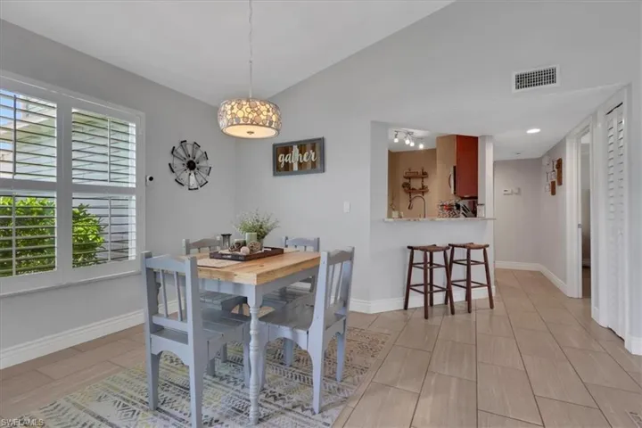 1535 Trafalgar Ln A, Naples, Florida 34116