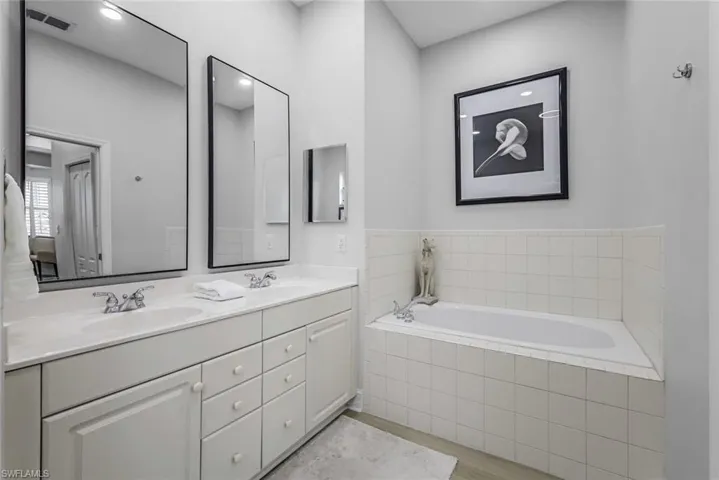 7922  Haven  DR, Naples, FL 34104