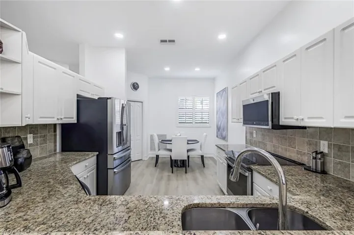7922  Haven  DR, Naples, FL 34104