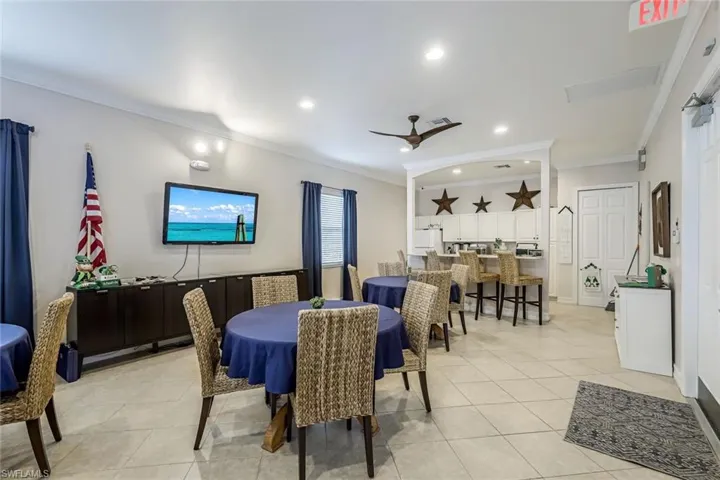 7922  Haven  DR, Naples, FL 34104