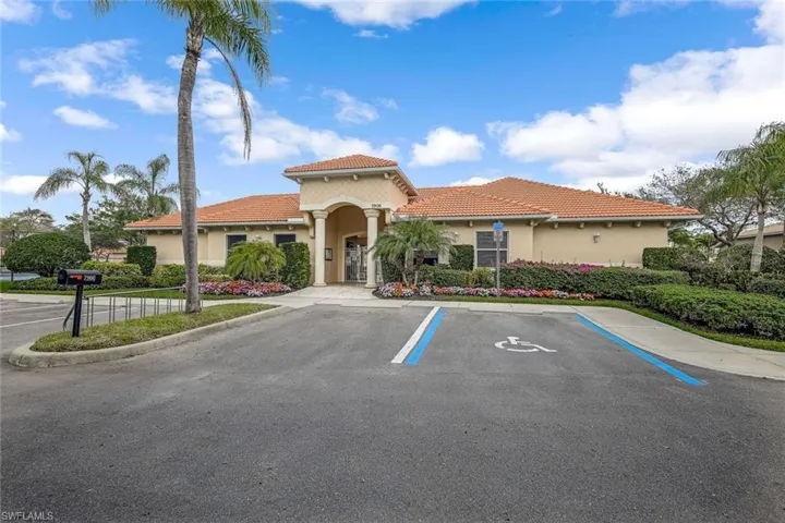 7922  Haven  DR, Naples, FL 34104
