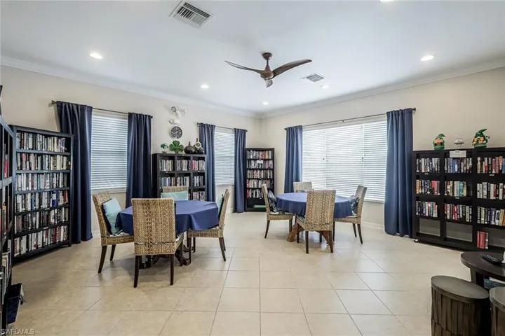 7922  Haven  DR, Naples, FL 34104