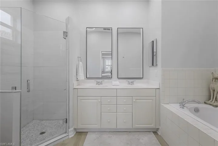 7922  Haven  DR, Naples, FL 34104