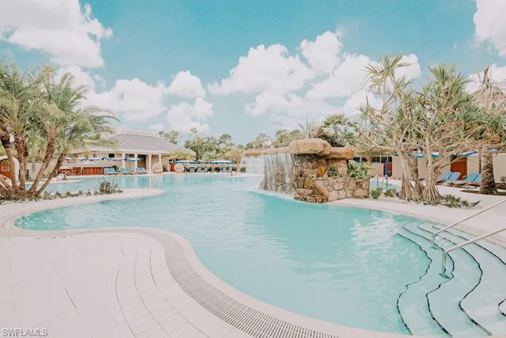 2375 Terra Verde Ln, Naples, Florida 34105
