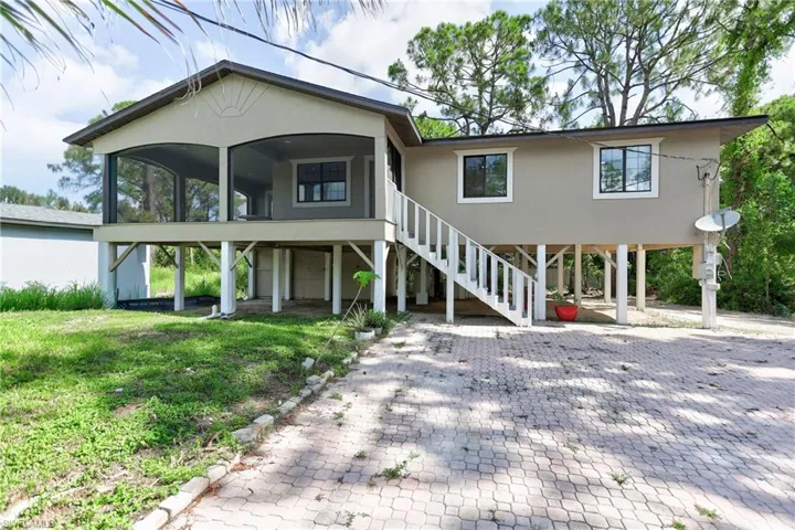 2912 15th St W, Lehigh Acres, Florida 33971