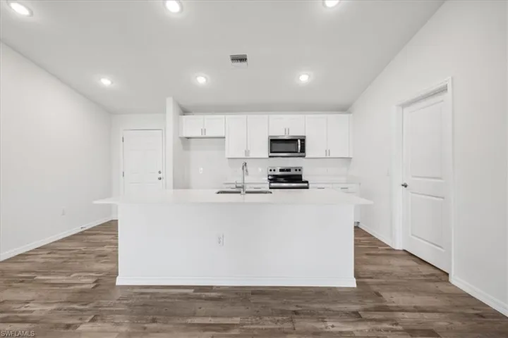 1707 Nw 6th Pl, Cape Coral Fl 33993