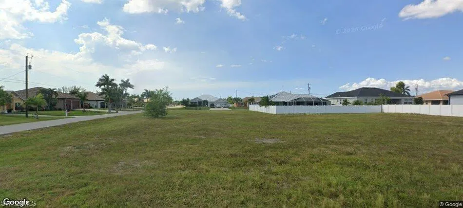 142 Sw 36th Pl, Cape Coral, Florida 33991