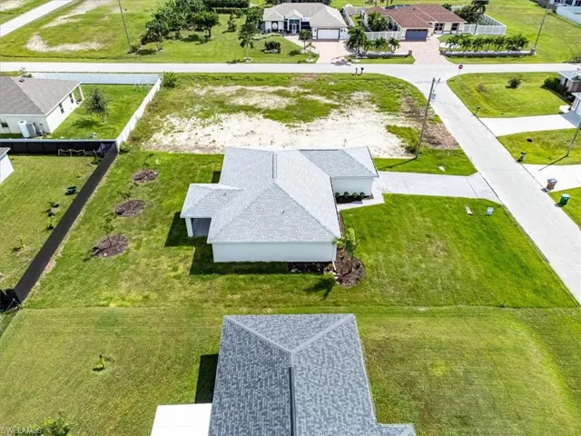 1705 NW 11th  PL, Cape Coral, FL 33993