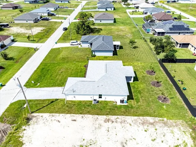 1705 NW 11th  PL, Cape Coral, FL 33993