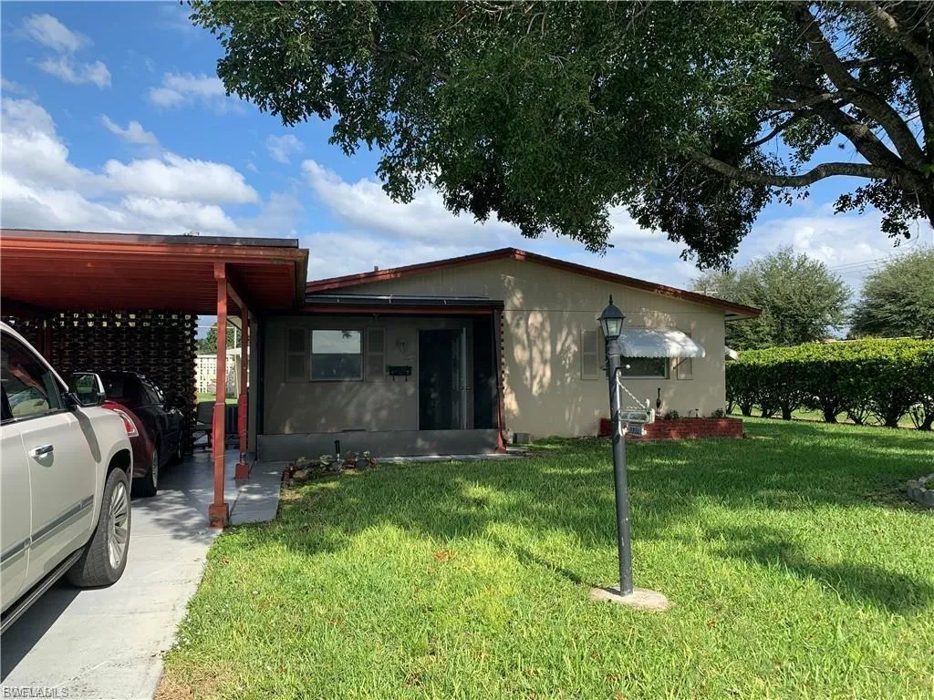 2201 Croton CT, Lehigh Acres, FL 33936,2025000266