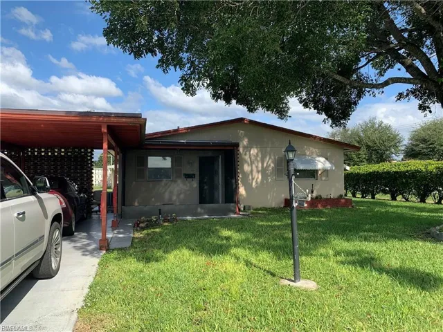 2201 Croton CT, Lehigh Acres, FL 33936,2025000266