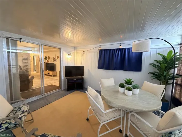514  Blossom  CT, North Fort Myers, FL 33917