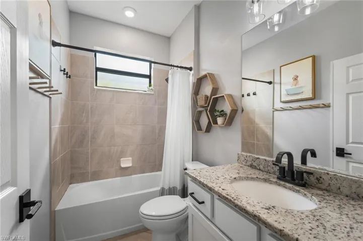 15280 Cortona Way, Fort Myers, Florida 33908