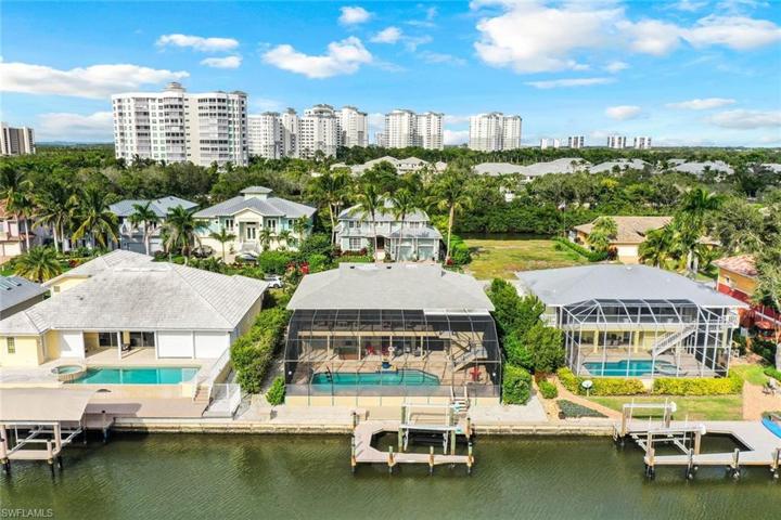 332  Flamingo  AVE, Naples, FL 34108