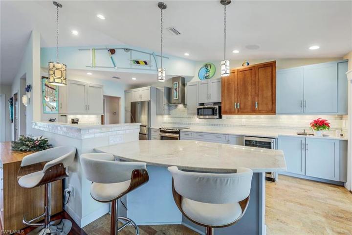 332  Flamingo  AVE, Naples, FL 34108