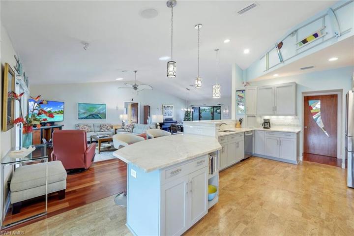 332  Flamingo  AVE, Naples, FL 34108