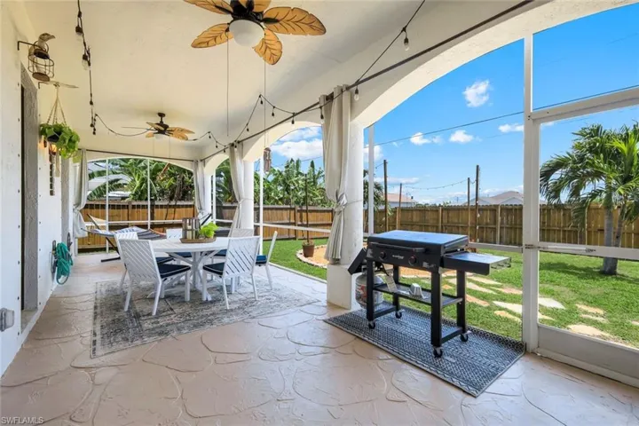 1130 Nw 14th Ter, Cape Coral, Florida 33993