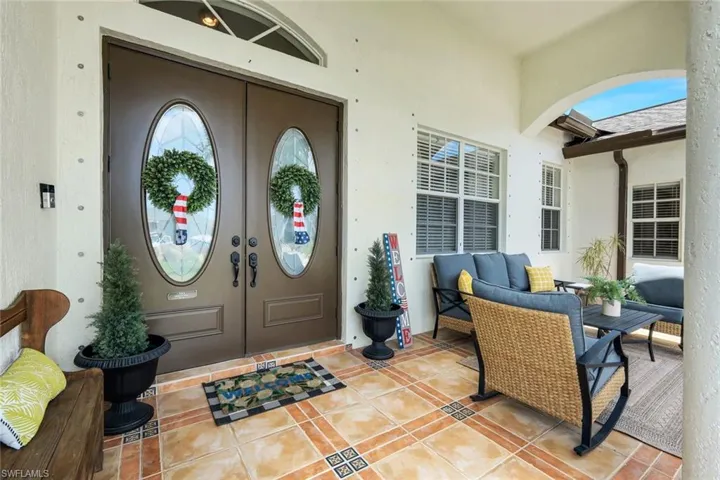 1130 Nw 14th Ter, Cape Coral, Florida 33993