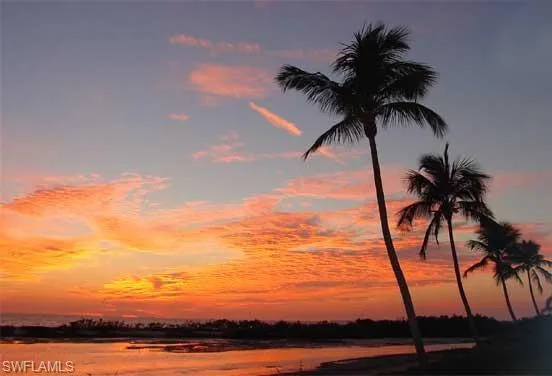 Enjoy the beautiful sunset on the beach!