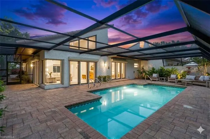Screened lanai to enjoy the ever-changing Florida Sky