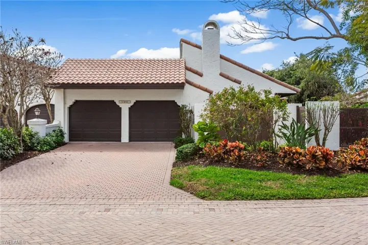 Lushly landscape-great curb appeal!