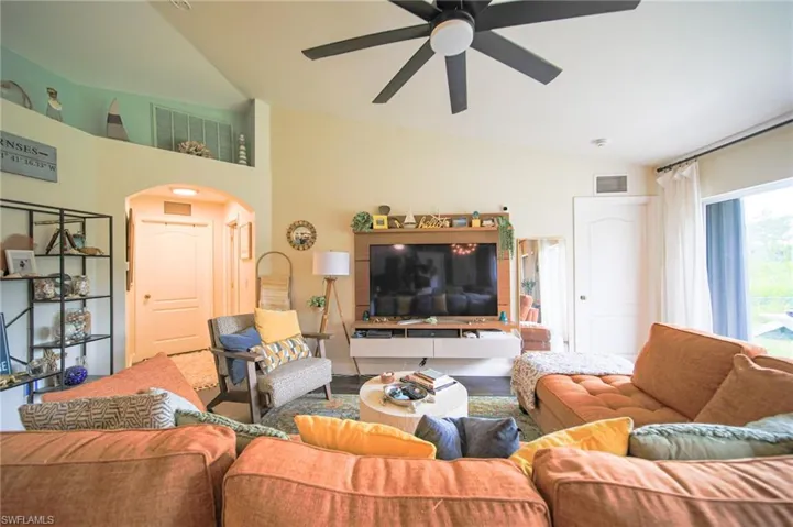 3327  53rd W ST, Lehigh Acres, FL 33971