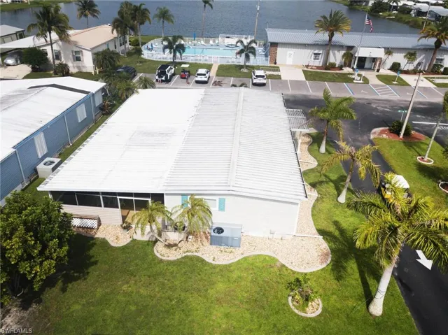 Birds eye view of property