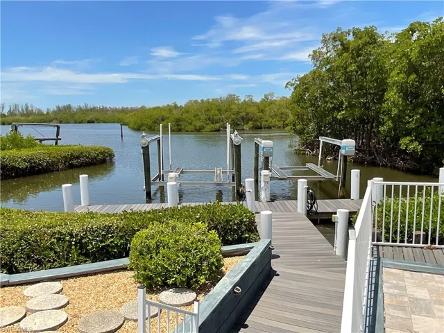 4729 Tahiti Dr, Bonita Springs, Florida 34135