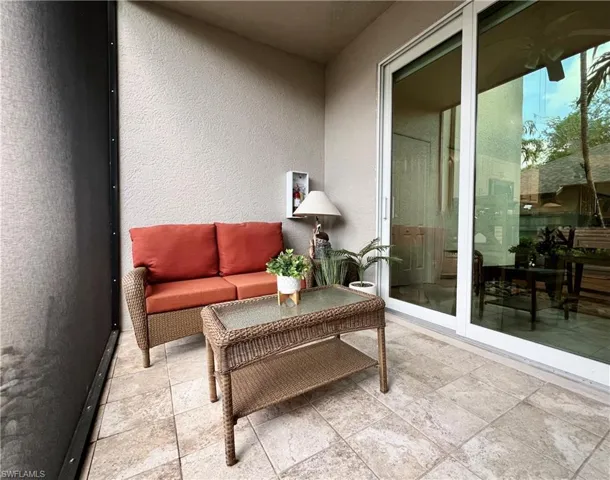 Front Lanai