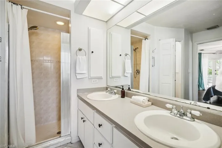 227 SE 43rd  LN, Cape Coral, FL 33904