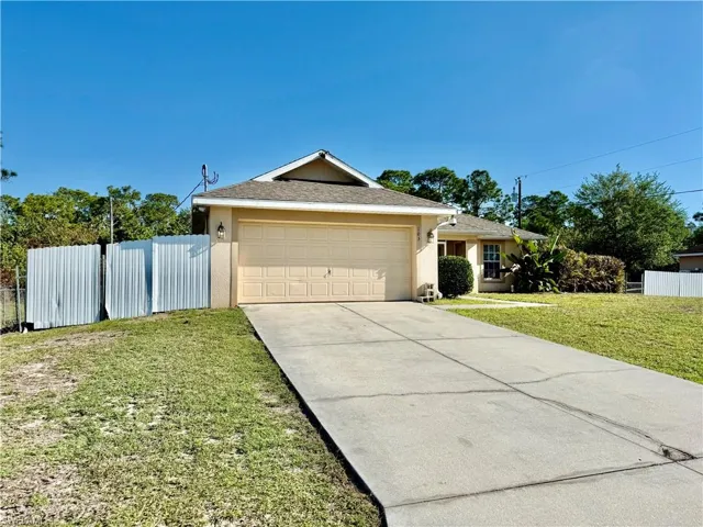 103 E 11th St, Lehigh Acres, Florida 33972