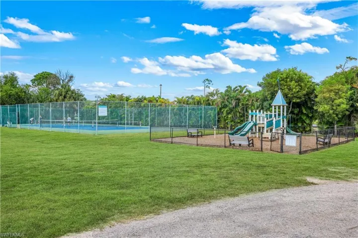 Pickleball / Playground