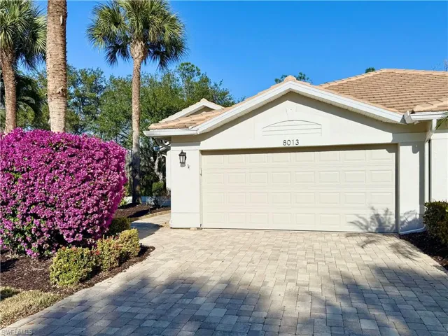 Villa w/ 2 Car Garage, 2 BR+ DEN
