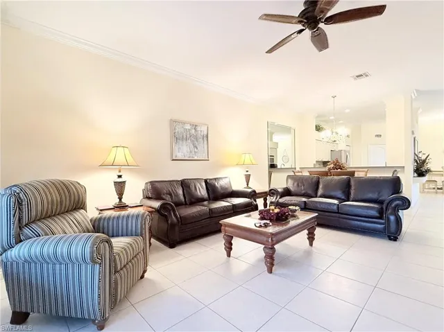 8013 Kilkenny Ct, Naples, Florida 34112
