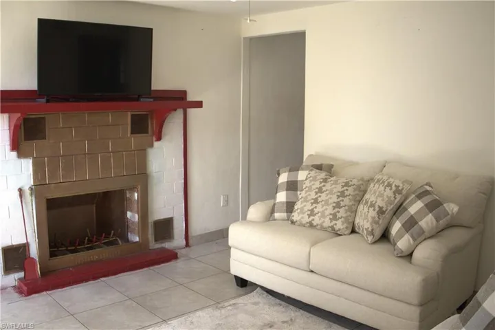 1338  Old Bridge  RD, North Fort Myers, FL 33917