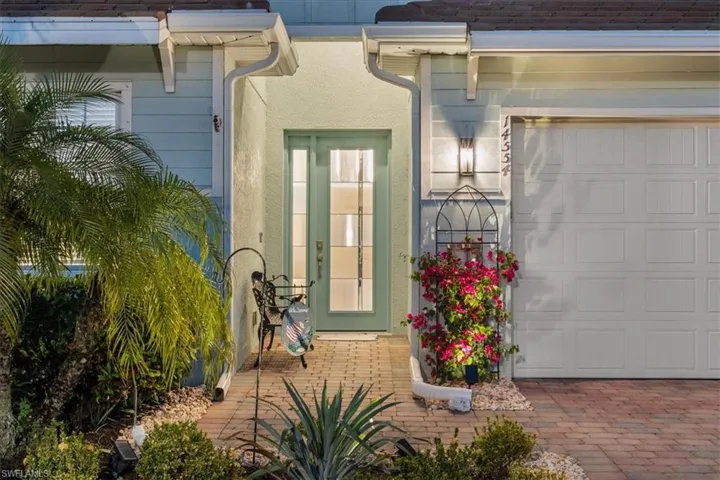 14554  Tropical  DR, Naples, FL 34114