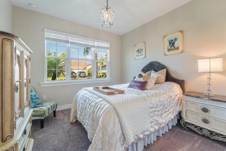 14554  Tropical  DR, Naples, FL 34114