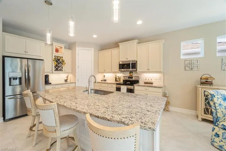 14554  Tropical  DR, Naples, FL 34114