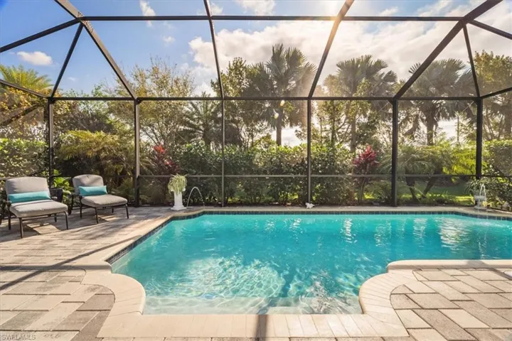 14554  Tropical  DR, Naples, FL 34114