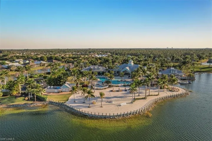 14554  Tropical  DR, Naples, FL 34114