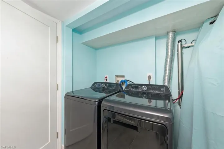 16001 Amberwood Lake Ct 1, Fort Myers, Florida 33908