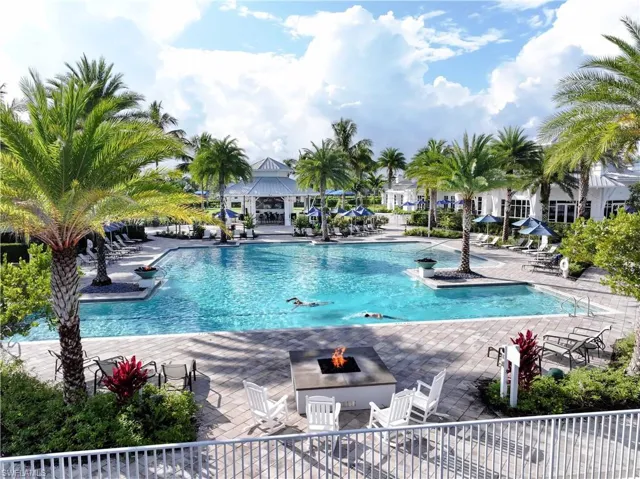 Pool & Fire Pit
