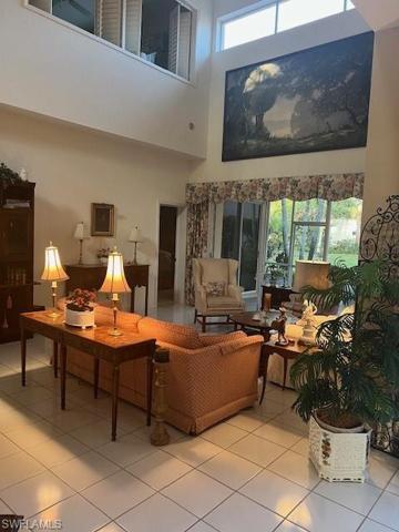 Great room w/sliders to HUGE Wrap around lanai