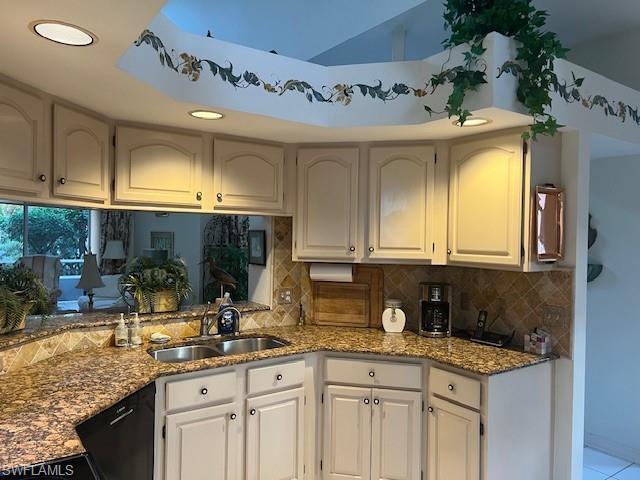 Beautiful, open kitchen