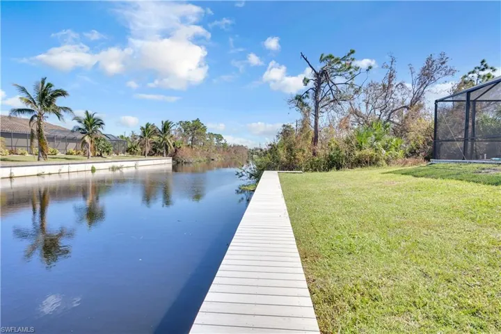 Canal Lot, Gulf Access, Captains Walk