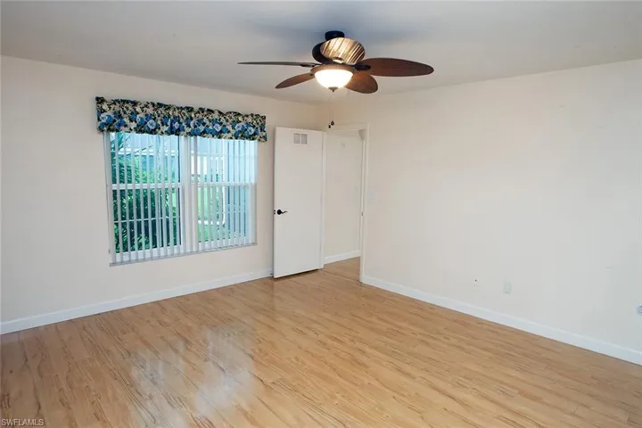 1298 Broadwater Dr, Fort Myers Fl 33919