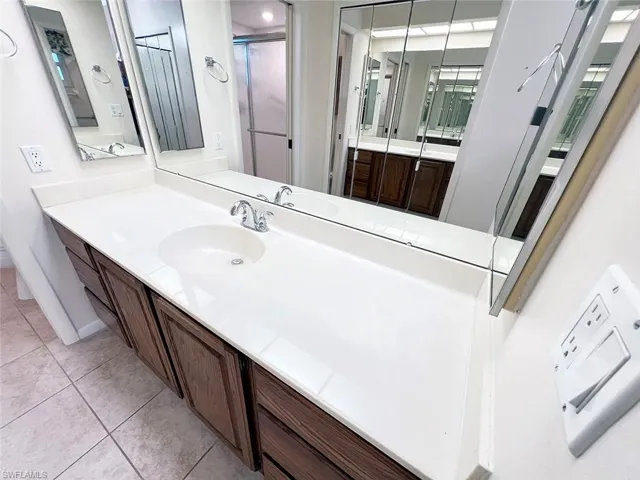1298 Broadwater Dr, Fort Myers Fl 33919
