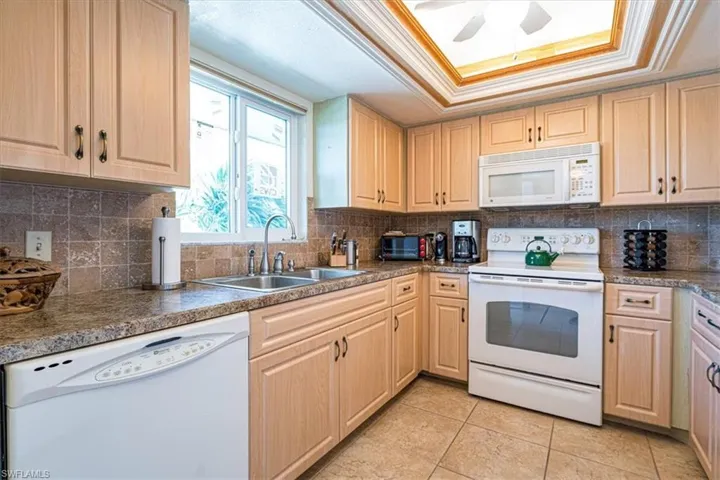 Spacious Kitchen